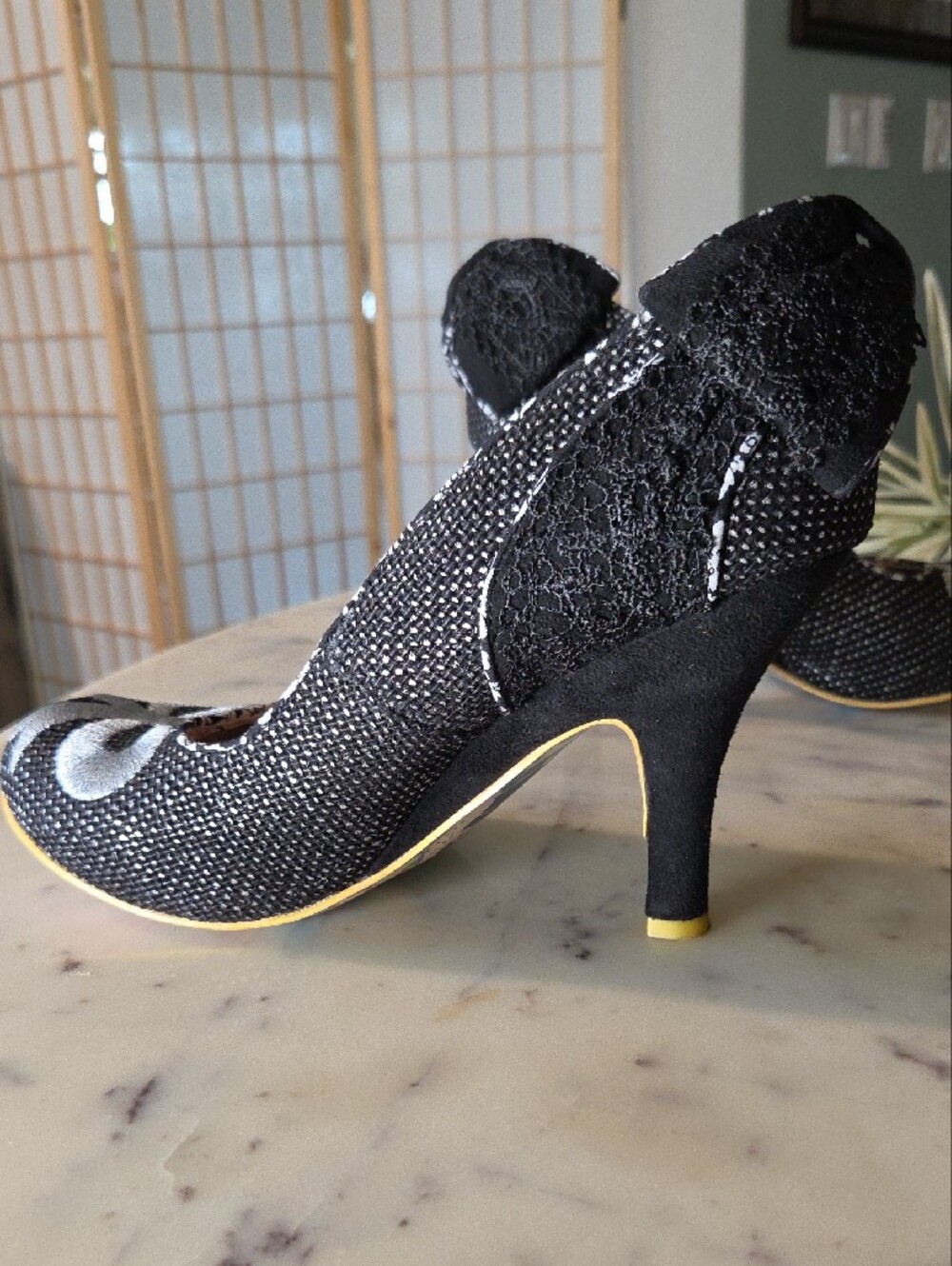 Irregular Choice | Black Glitter Lace Bow Mid-Heel Pumps Sz9 - Picture 6 of 9